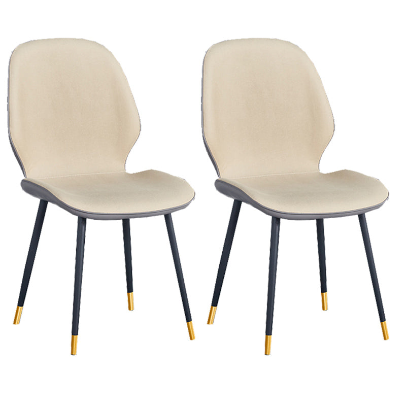 Chaise d'appoint scandinave pour la maison, chaise de salle à manger rembourrée en métal à dossier solide