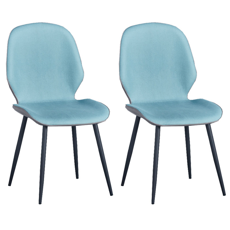 Chaise d'appoint scandinave pour la maison, chaise de salle à manger rembourrée en métal à dossier solide