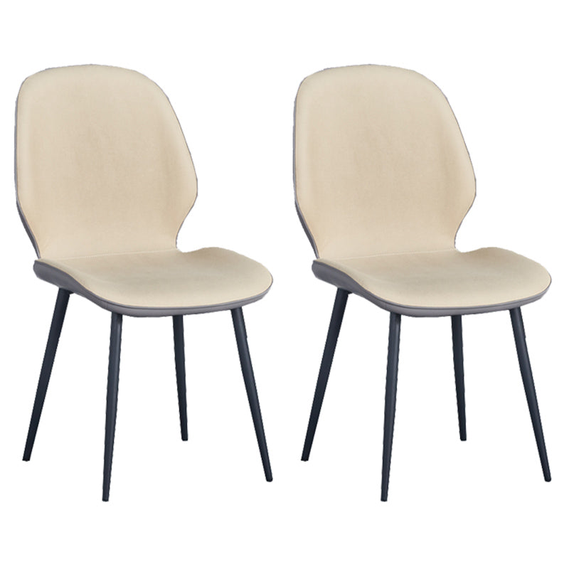 Chaise d'appoint scandinave pour la maison, chaise de salle à manger rembourrée en métal à dossier solide