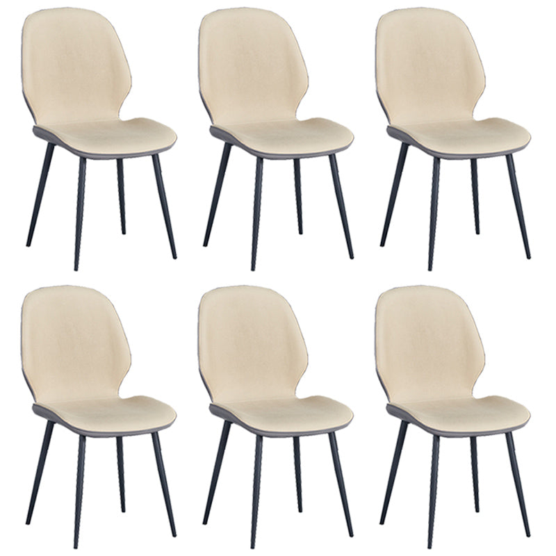 Chaise d'appoint scandinave pour la maison, chaise de salle à manger rembourrée en métal à dossier solide