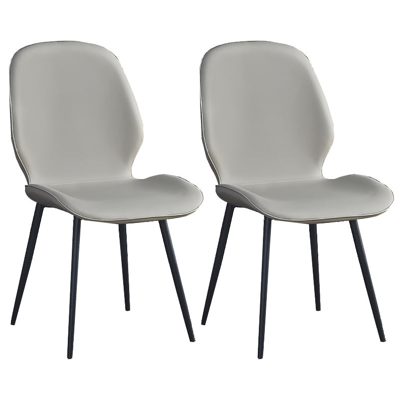 Chaise d'appoint scandinave pour la maison, chaise de salle à manger rembourrée en métal à dossier solide