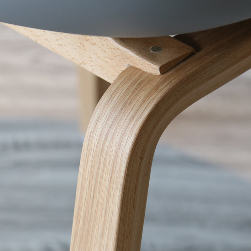 Zeitgenössischer Stil Plastik Esszimmerstuhl Küchenarm Stuhl mit Holzbeinen