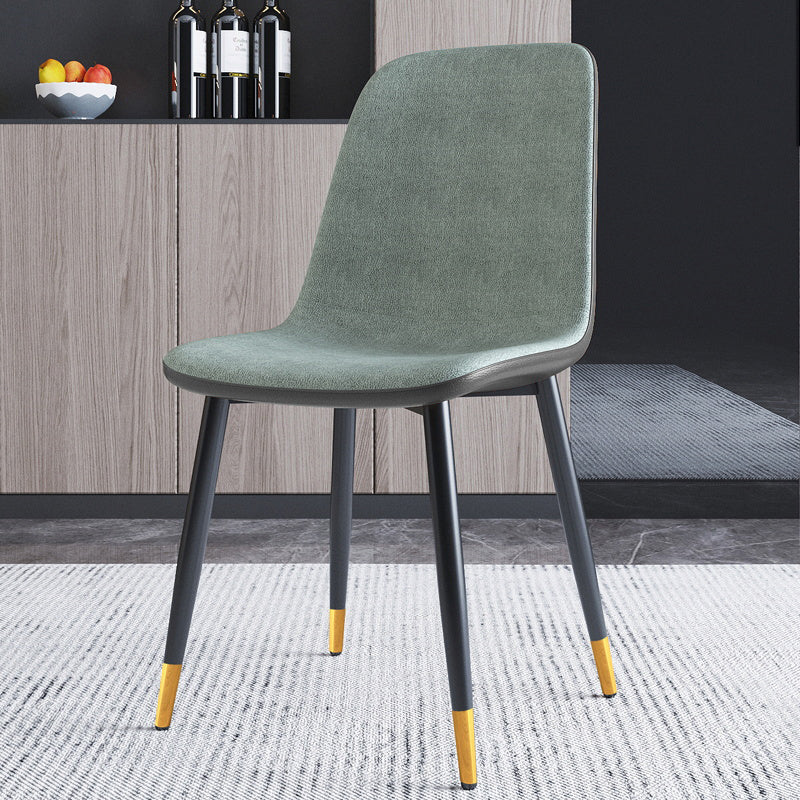 Home Scandinavian Side Chair Solid Back Metal Dining Room Chair with Black Legs