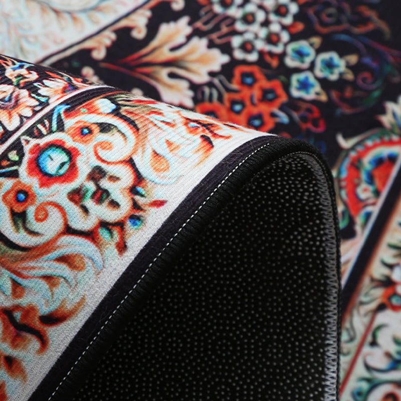 Minimalist Carpet Medallion Printed Antique Carpet Polyester Area Rug with Non-Slip Backing