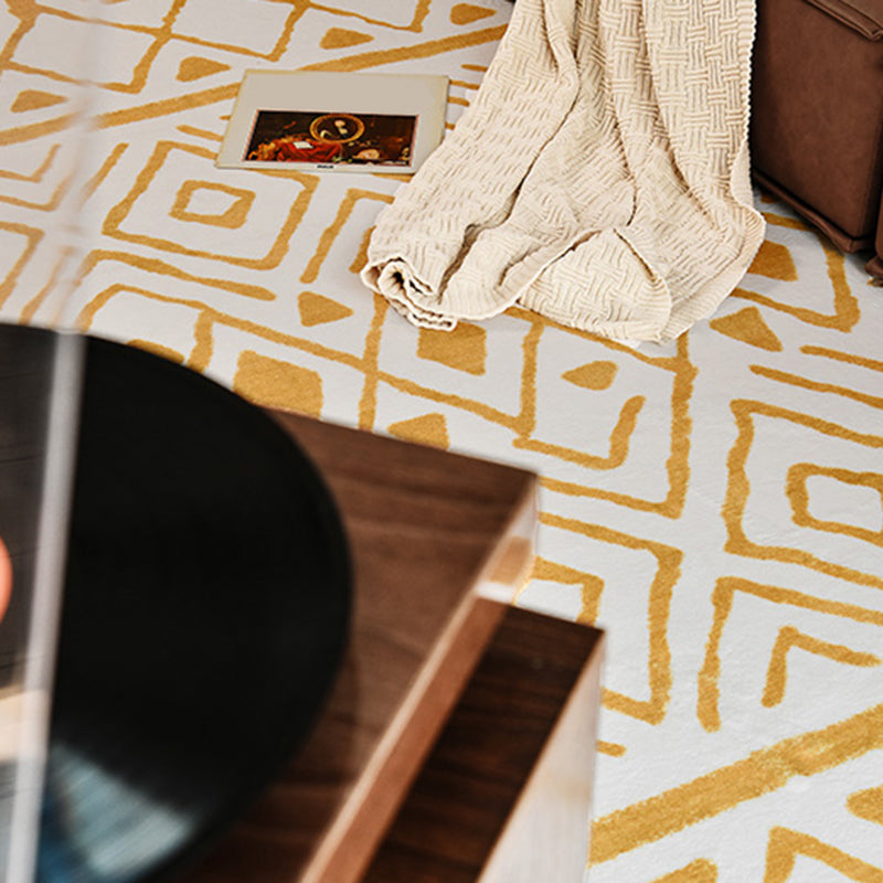 Yellow Traditional Area Carpet American Print Polyester Area Rug Anti-Slip Easy Care Rug for Bedroom
