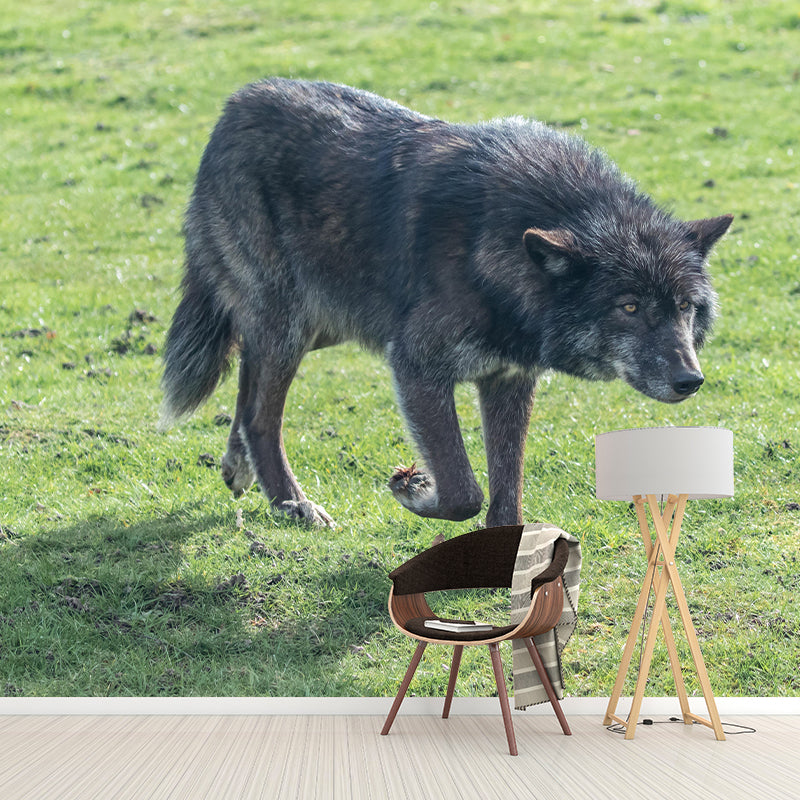 Handsome Woif Mural Wallpaper Stain Resistant Wall Covering for Living Room