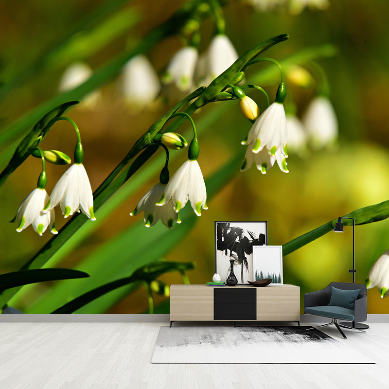 Modern Snowdrop Mural Wallpaper Stain Resistant Wall Covering for Living Room