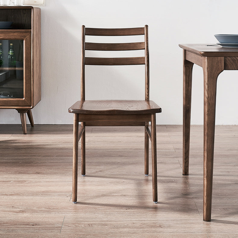 Chaise arrière contemporaine de 18 '' Wide Wood Dining Claid Back pour usage à domicile