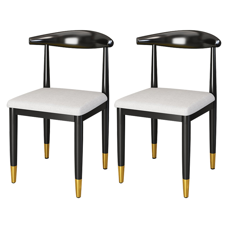 Silla lateral de comedor de estilo contemporáneo de metal con respaldo abierto interior que cena la silla lateral