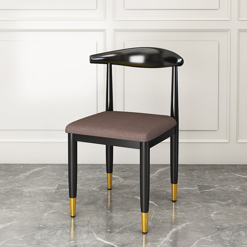 Silla lateral de comedor de estilo contemporáneo de metal con respaldo abierto interior que cena la silla lateral