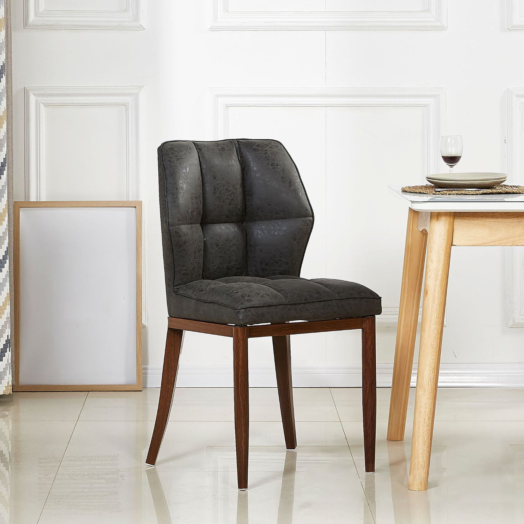Sillas de comedor sin brazos de cuero, sillas laterales tapizadas modernas con patas de metal