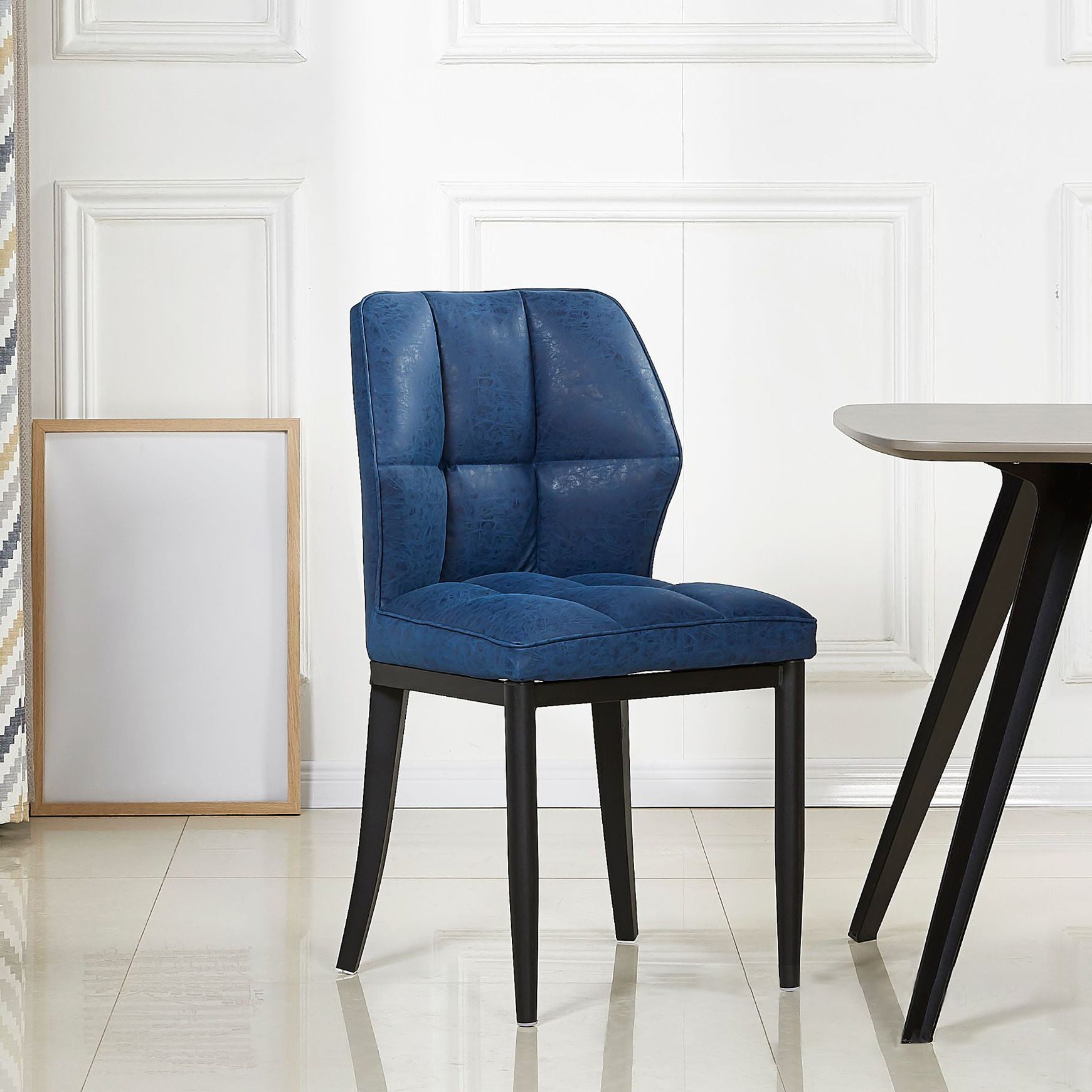 Sillas de comedor sin brazos de cuero, sillas laterales tapizadas modernas con patas de metal