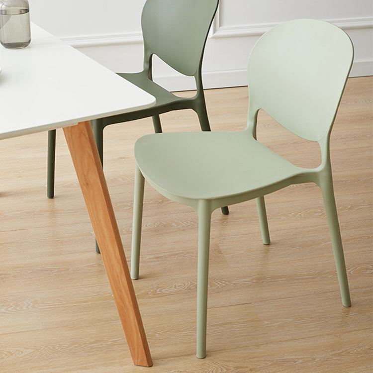 Chaise de salle à manger scandinave en plastique, chaise latérale à dossier ouvert avec 4 pieds pour usage domestique