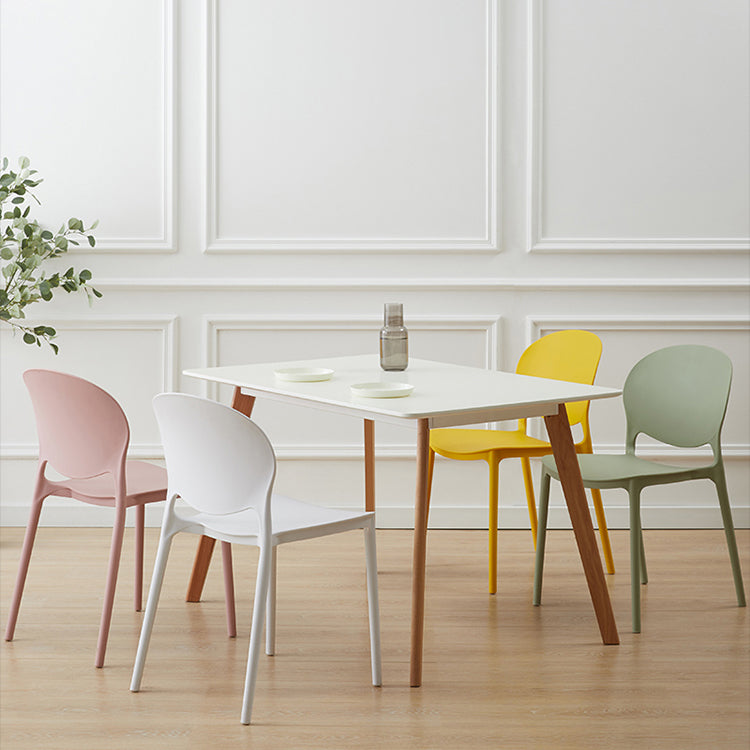 Chaise de salle à manger scandinave en plastique, chaise latérale à dossier ouvert avec 4 pieds pour usage domestique