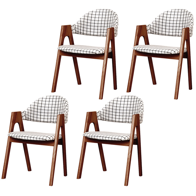 Silla de comedor abierta con acabado mate tapizada para tienda de té con leche escandinava