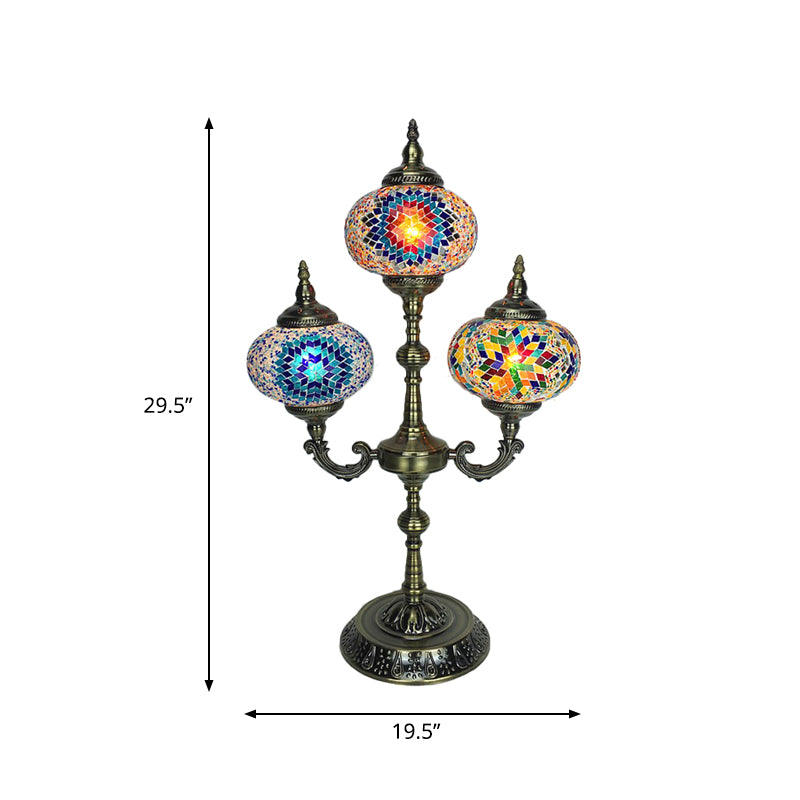 Ovaal slaapkamer nachttafellamp traditionele gebrandschilderd glas 3 koppen geel/blauw klein bureaubricht