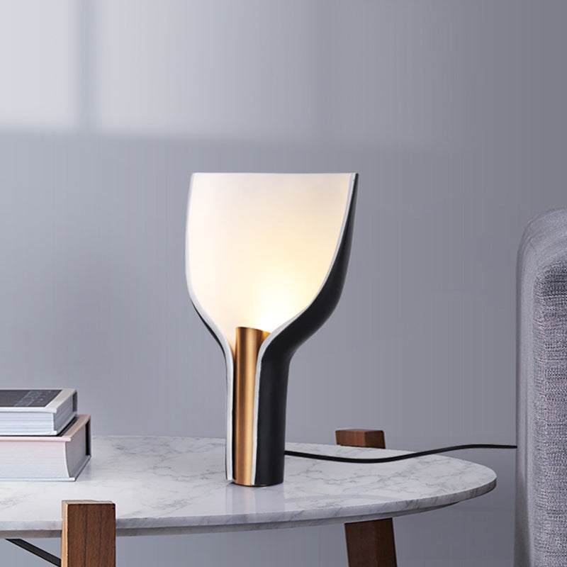 Large Table Table Lampe modernisme métal 1 bulbe Livre Light en noir pour le chevet