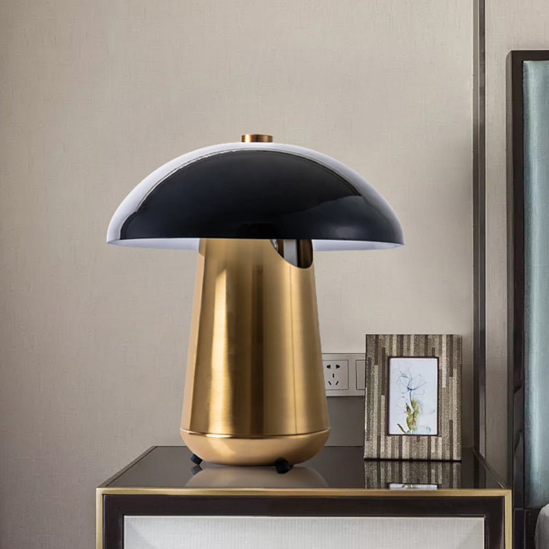 Illuminazione da lavoro a fungo Lampada da scrivania piccola moderna in metallo con 1 lampadina nera e oro, larghezza 8"/12".