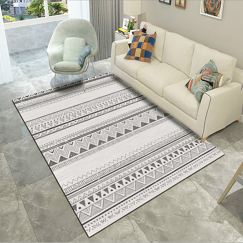 Bohemian Triangle Print Carpet Polyester Indoor Rug Non-Slip Backing Area Carpet for Living Room