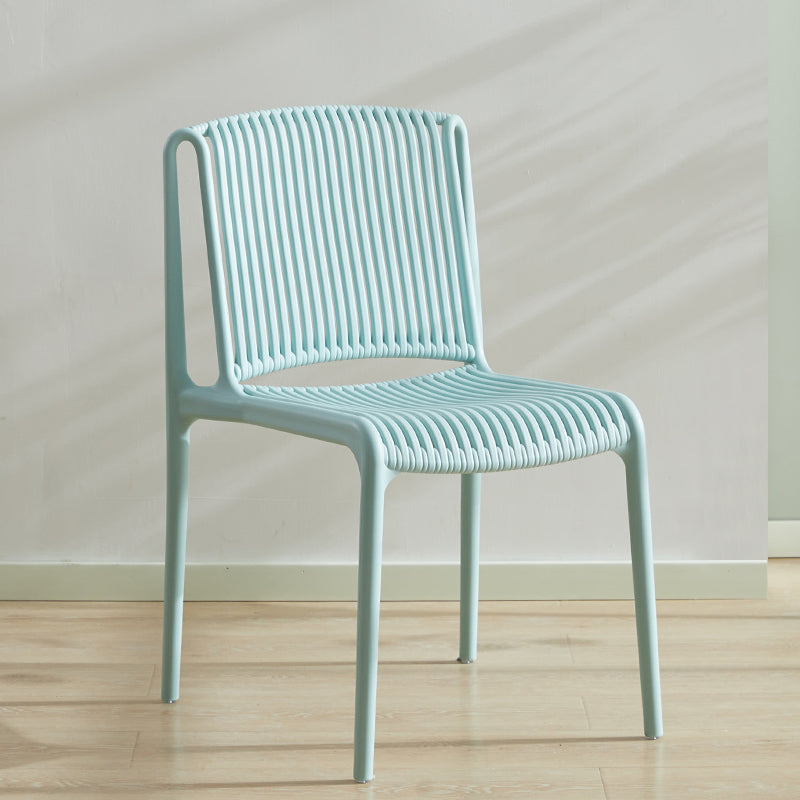 Silla de comedor sin brazos apilable escandinava, silla lateral con respaldo de listón de plástico