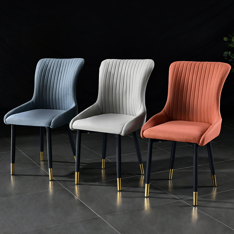 Eigentijdse metalen eetkamerstoelen gestoffeerde zijstoelen voor de taak voor thuisgebruik