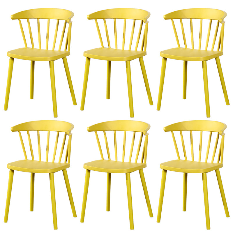 Silla lateral de plástico contemporánea sin brazos, silla lateral apilable con respaldo Windsor para uso doméstico