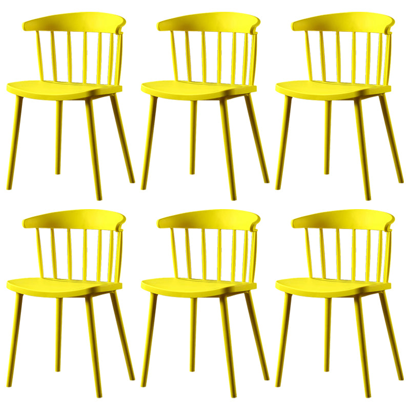 Silla lateral de plástico contemporánea sin brazos, silla lateral apilable con respaldo Windsor para uso doméstico