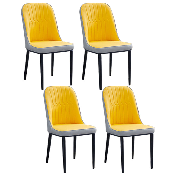 Chaise d'appoint contemporaine à la maison, chaise de salle à manger rembourrée en métal à dossier solide