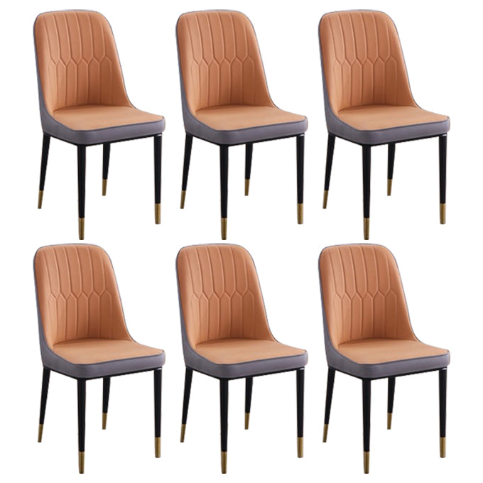 Chaise d'appoint contemporaine à la maison, chaise de salle à manger rembourrée en métal à dossier solide