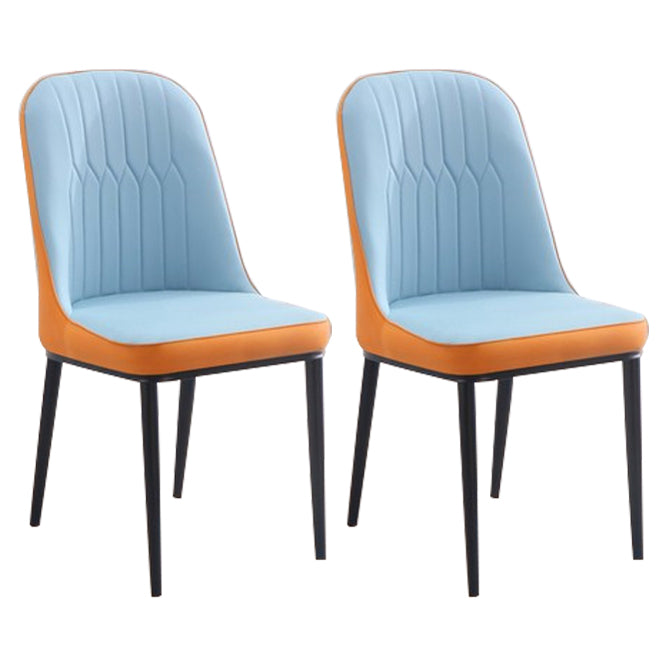 Chaise d'appoint contemporaine à la maison, chaise de salle à manger rembourrée en métal à dossier solide