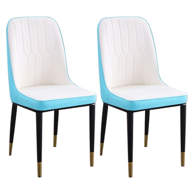 Chaise d'appoint contemporaine à la maison, chaise de salle à manger rembourrée en métal à dossier solide