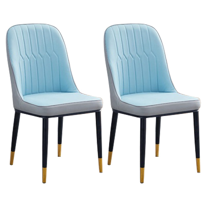 Chaise d'appoint contemporaine à la maison, chaise de salle à manger rembourrée en métal à dossier solide