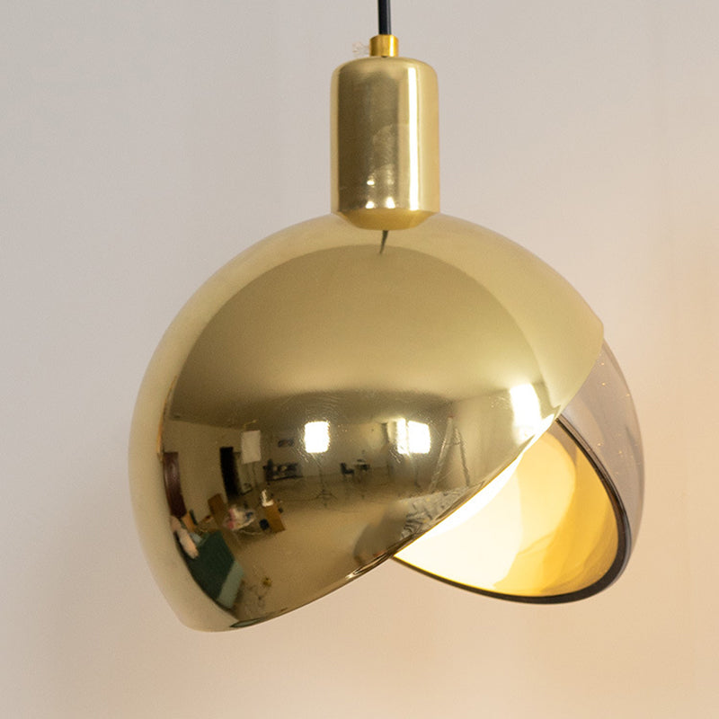 Luce a sospensione singolo a globo di ottone antico nella moderna lampada a sospensione di ferro elettroplate artistico