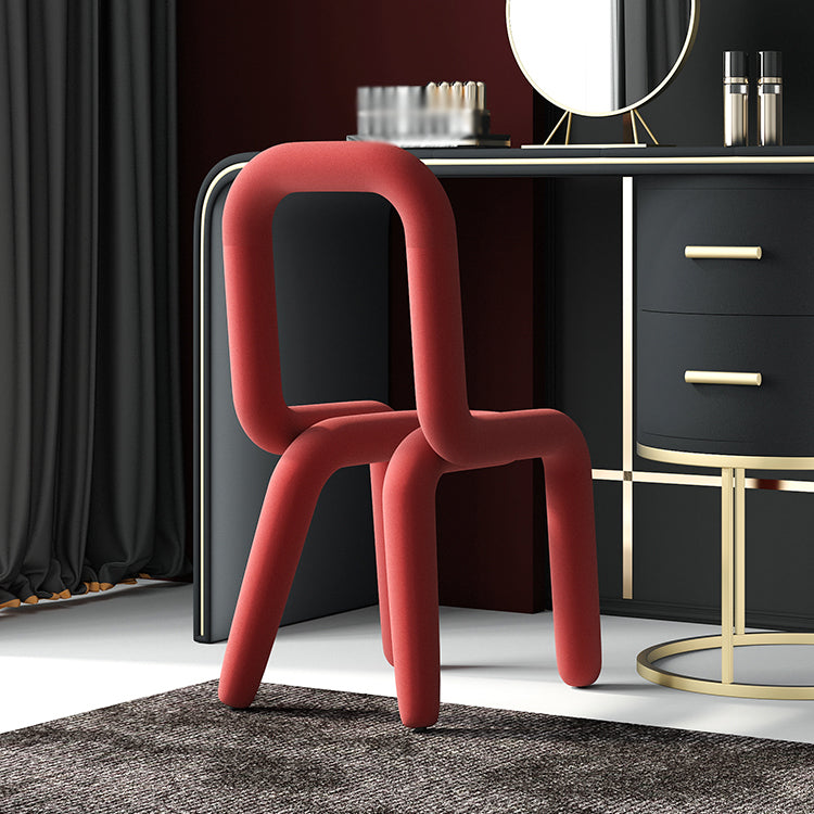 Silla lateral de salón de estilo diseñador de terciopelo, silla de comedor con respaldo abierto y acabado mate
