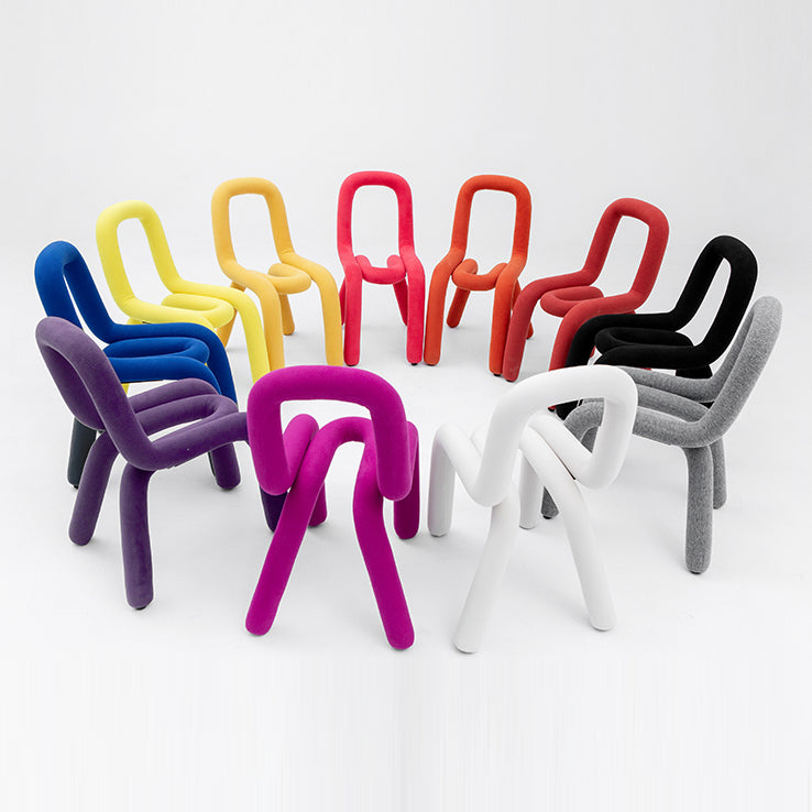 Silla lateral de salón de estilo diseñador de terciopelo, silla de comedor con respaldo abierto y acabado mate