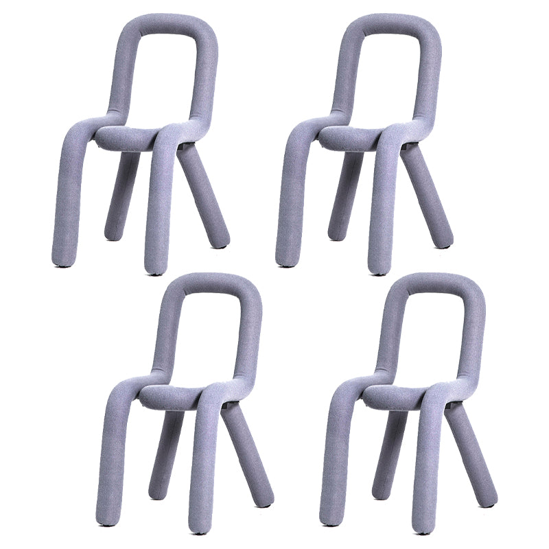 Silla lateral de salón de estilo diseñador de terciopelo, silla de comedor con respaldo abierto y acabado mate