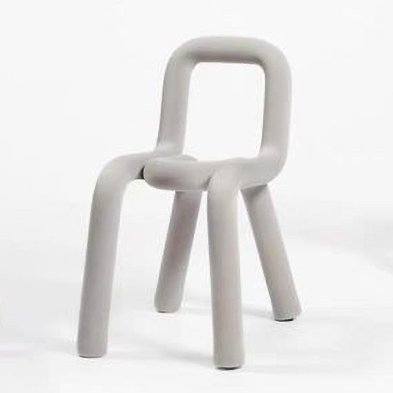 Silla lateral de salón de estilo diseñador de terciopelo, silla de comedor con respaldo abierto y acabado mate