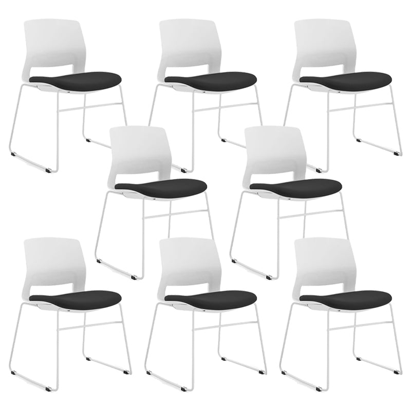 Tela de lino de estilo minimalista que cena la parte posterior abierta de la silla que cena la silla sin brazos