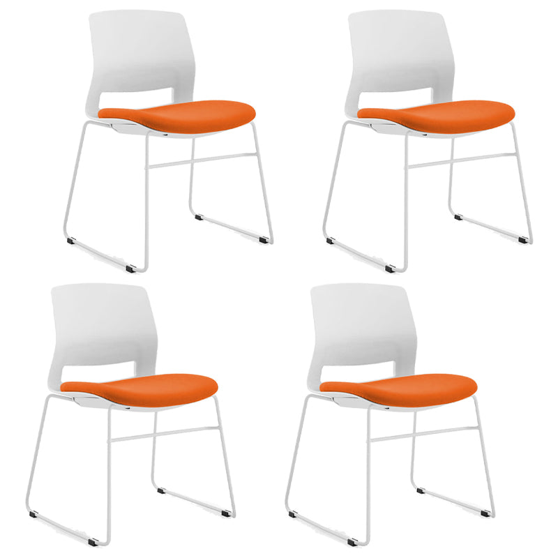 Tela de lino de estilo minimalista que cena la parte posterior abierta de la silla que cena la silla sin brazos