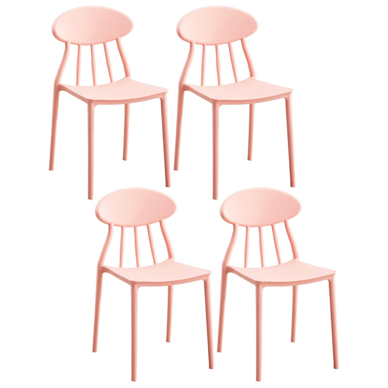Moderne keuken plastic eetkamerstoelen open rug aan zijkant armloze stoelen