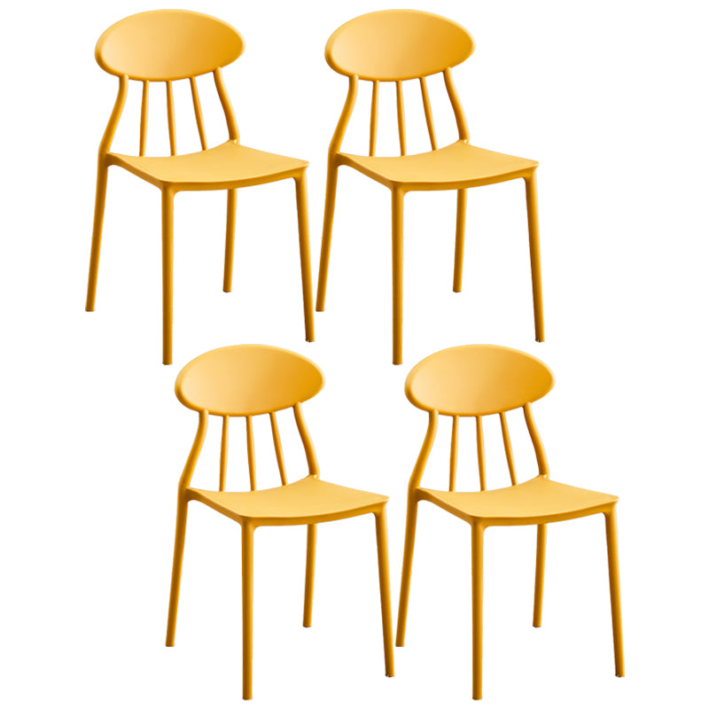 Moderne keuken plastic eetkamerstoelen open rug aan zijkant armloze stoelen