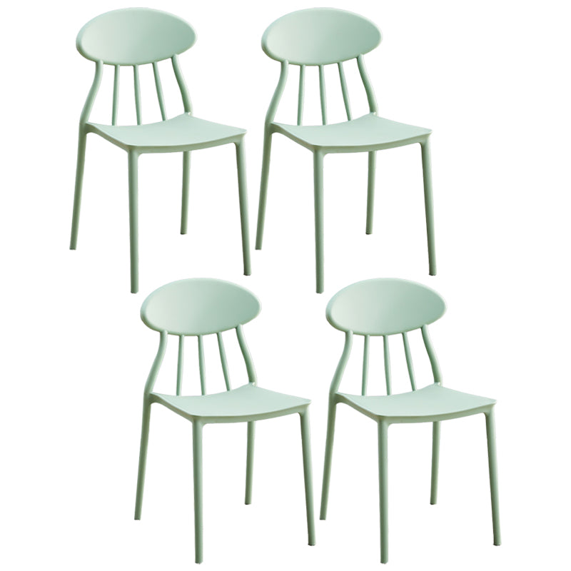 Moderne keuken plastic eetkamerstoelen open rug aan zijkant armloze stoelen