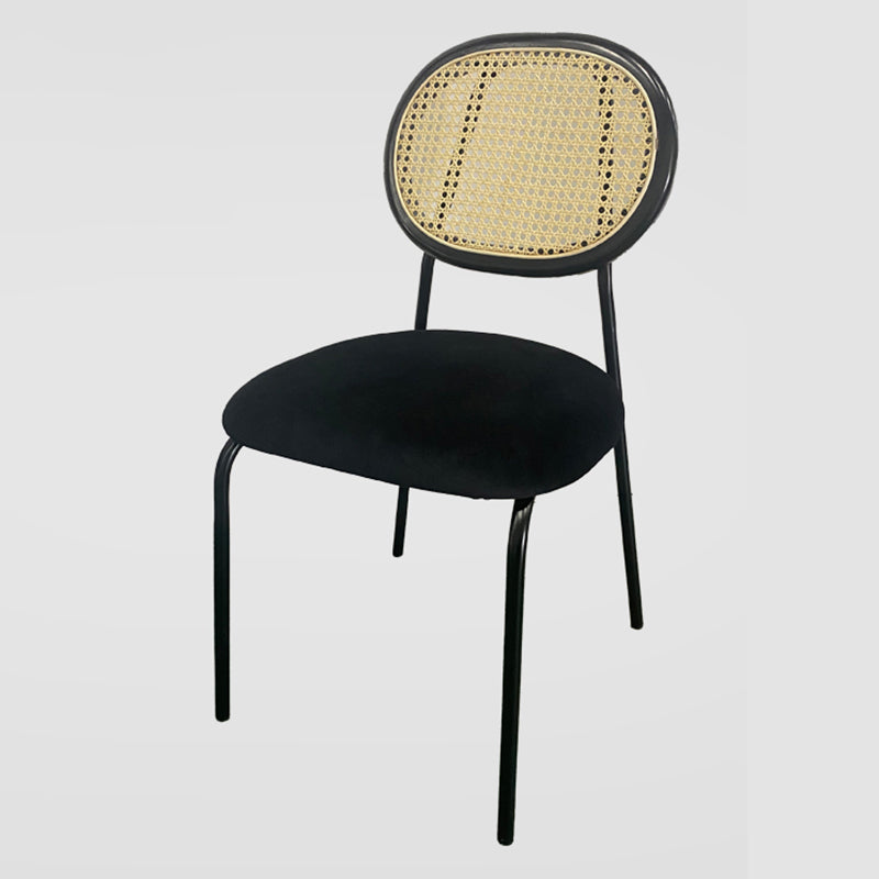 Silla lateral tapizada sin brazos de comedor con parte trasera abierta con patas de metal