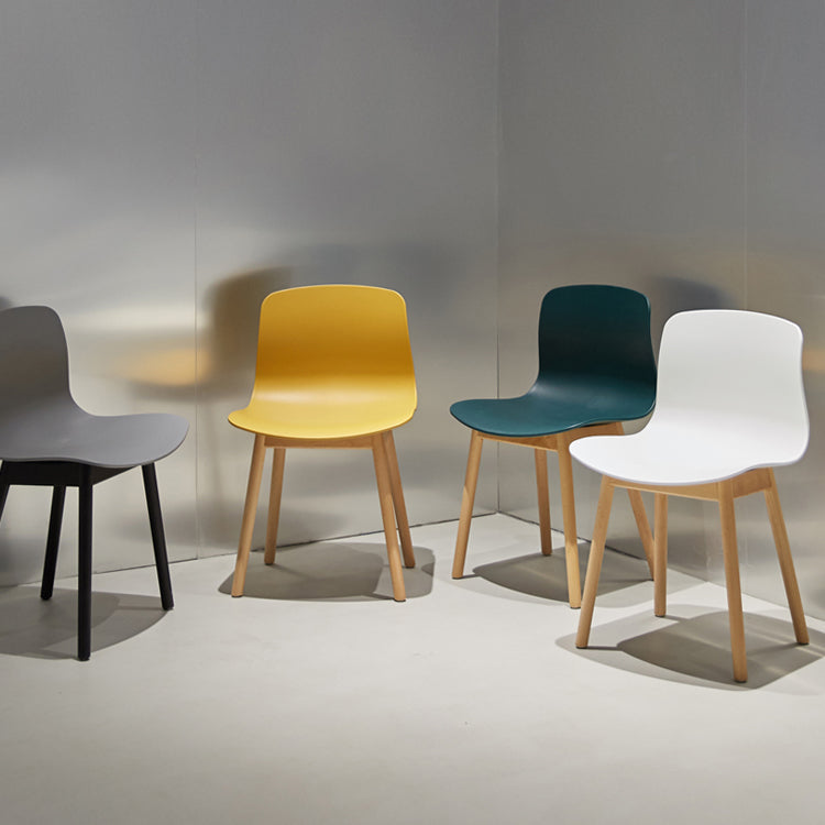 Chaises latérales arrière solides de salle à manger de cuisine de chaise en bois de hêtre de style moderne
