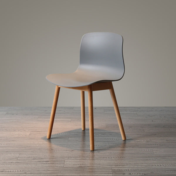 Chaises latérales arrière solides de salle à manger de cuisine de chaise en bois de hêtre de style moderne