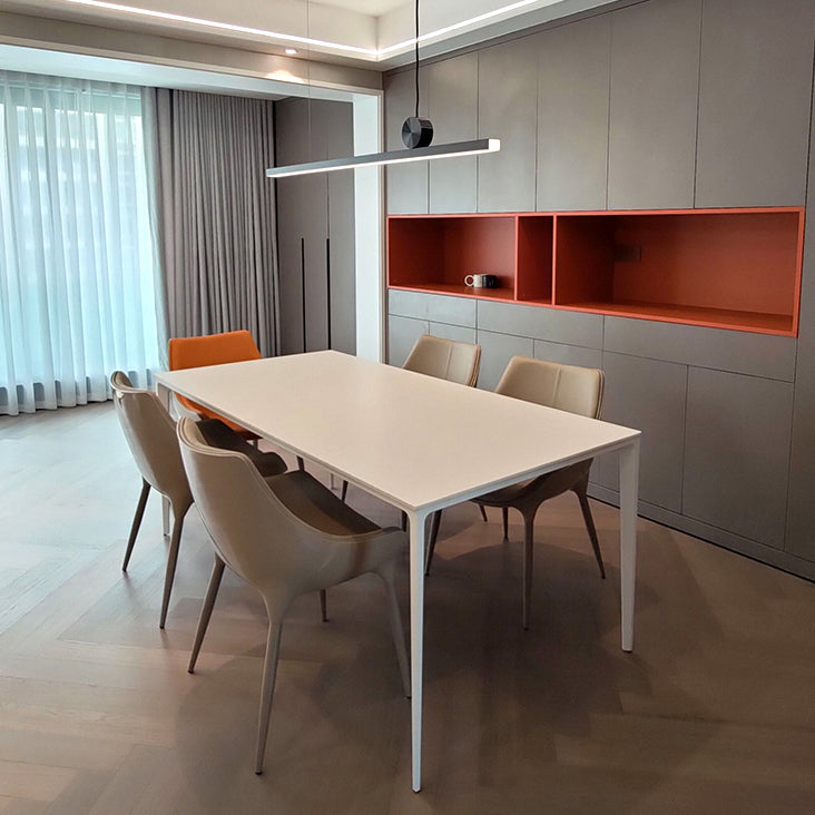 Table à manger standard de forme de rectangle simple blanc avec une base de 4 jambes avec une base de 4 jambes