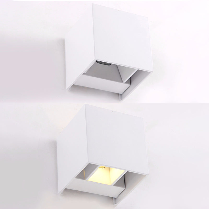 Moderne kreative LED -Wandlampenmeinung Schmiedeeisen geometrische Wandleuchten für Außenräume