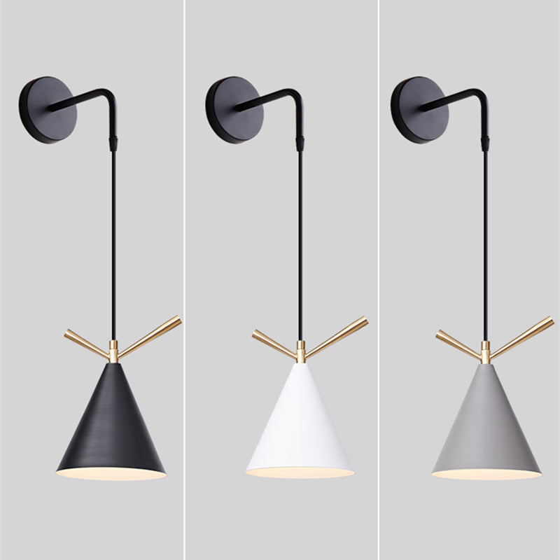 Lampe à paroi nordique moderne cône en fer forgé de clause de mur suspendu pour les espaces intérieurs