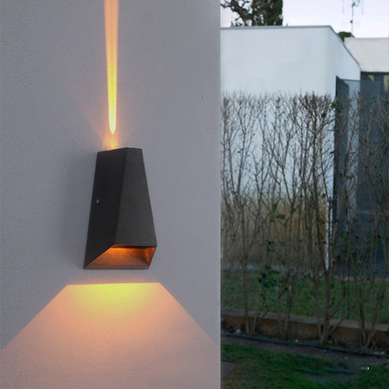 Geometric Shade Wall Lighting Modern Style Metal 2 Lights Wall Sconce Lamp