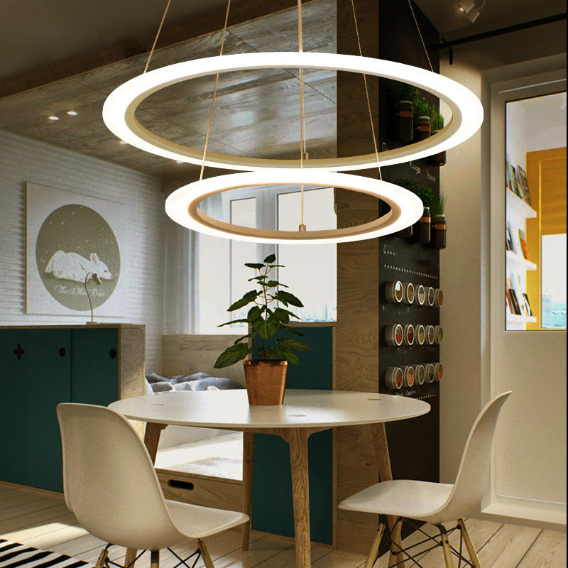 Moderno semplice lampadario a LED a led Luce Acrilico Acrilico Ampiccante Luci a sospensione per sala da pranzo